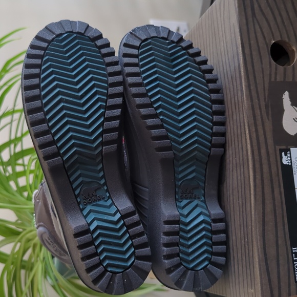 Sorel Tivoli II in City Grey size 6 - Picture 5 of 7